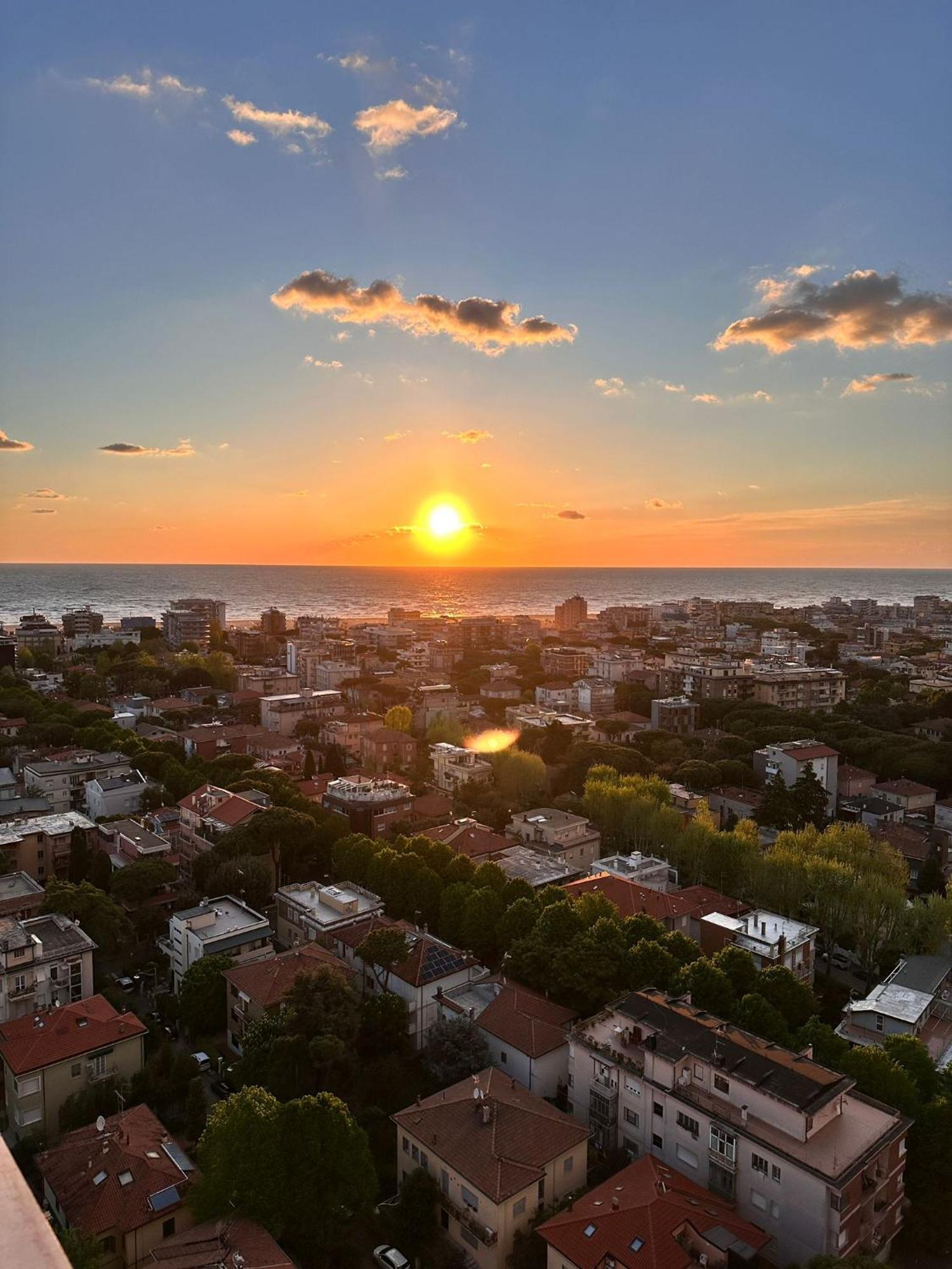 Panoramico Appartamento Vista Mare Rímini Exterior foto